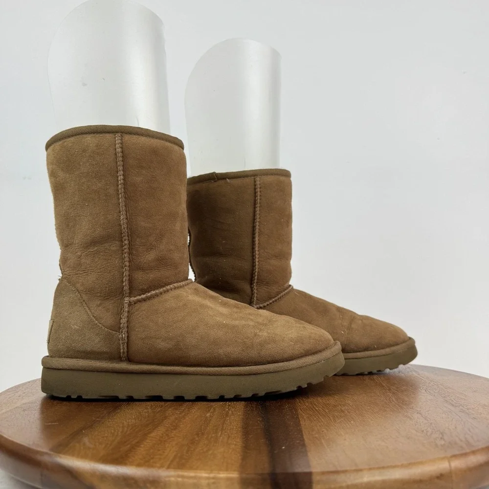 Womens Ugg Classic Short II‎ Chestnut Shearling Lined Comfort Boots Size 6 M GUC